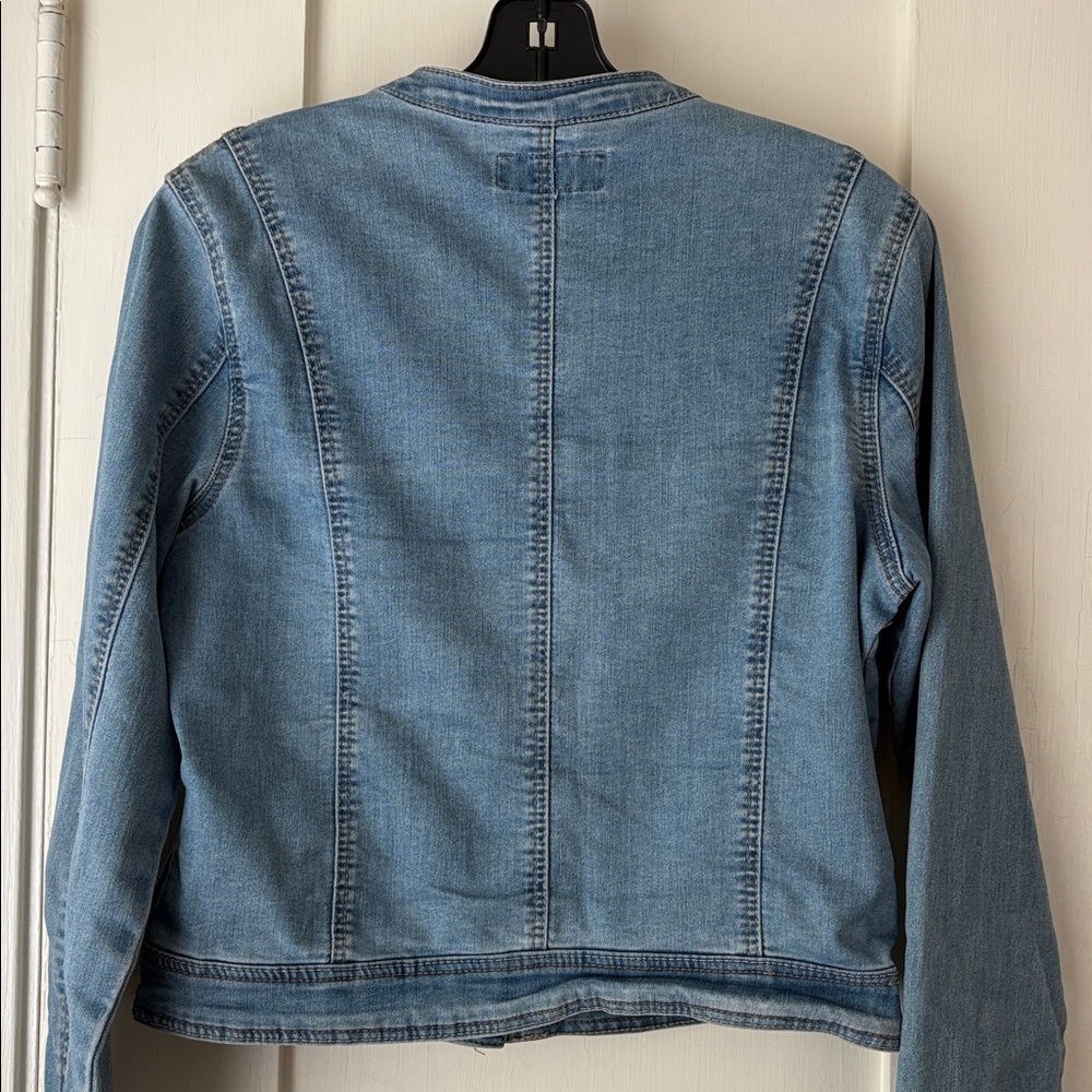 Jean jacket, Size Small - Picture 3 of 6